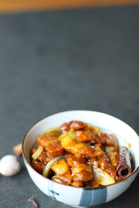Kami menjual dendeng babi ala singapore seperti bee cheng hiang. Indonesian Babi Kecap | Pork with Sweet Soy Sauce. Spiced with cinnamon, nutmeg and cloves ...