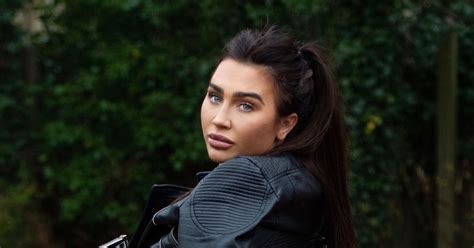 Lauren Goodger Commands Attention As She Shows Off Peachy Bum In