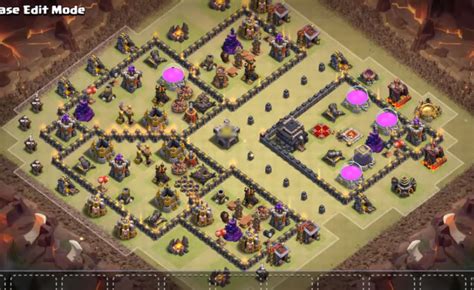 Base coc th 7 ini ber tipe labirin, dimana base ini berfokus untuk melindungi 1 storage dengan pertahanan maksimal. Clash of Clans Town Hall 9 Anti-3 Custom War Base 2017