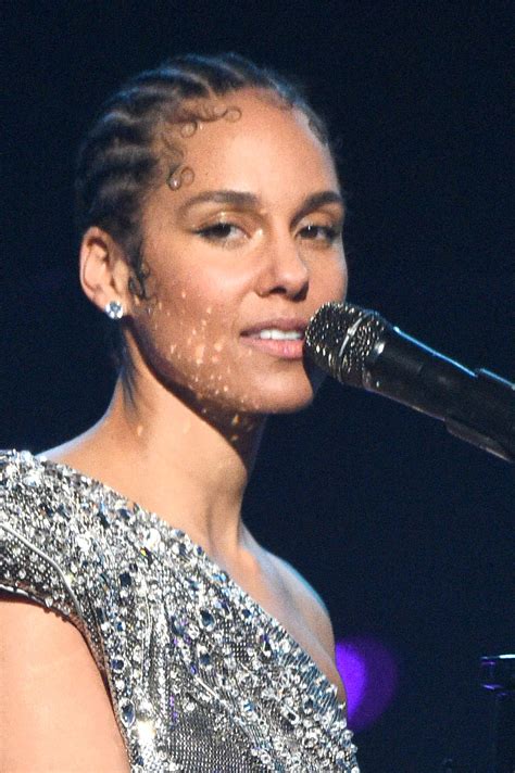 Watch Alicia Keys Cover Lewis Capaldi At The Grammys In 2020 Popsugar