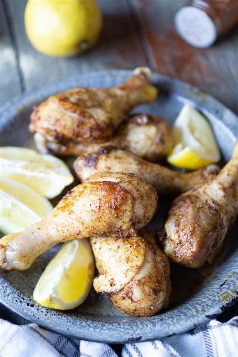 Place thighs in a baking dish. Chicken Drumsticks In Oven 375 : Honey Soy Baked Chicken Drumsticks Recipe Lemon Blossoms ...