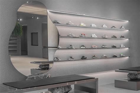 Kuwaits Best Multi Label Boutiques Concept Stores And Sneaker Shops