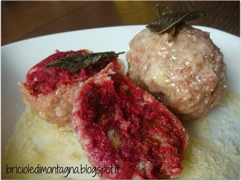 Visualizza altre idee su ricette, barbabietola, barbabietole rosse. Briciole di montagna: Ronenknoedel - Canederli di rapa rossa