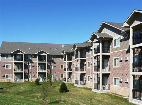 Maybe you would like to learn more about one of these? Hilltop Apartments For Rent in Des Moines, IA | ForRent.com