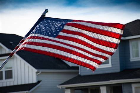 How To Hang An American Flag The Complete Homeowners Guide