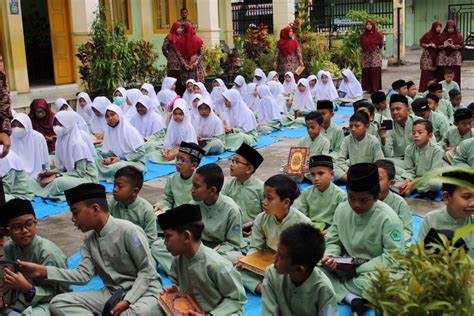 Siswa Mi Muhammadiyah Blangpidie Ikut Tasmi Quran Bil Ghaib 3 Juz