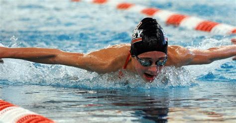 Girls Swimming And Diving Hersey Shows Its Mettle
