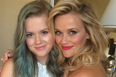 Reese Witherspoon And Mini Me Daughter Ava Look More Like Sisters Ahead