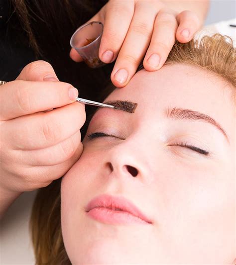 The 10 Best Eyebrow Tinting Kits That You Must Try In 2022