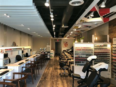 Glamour Nail & Spa of Roslyn