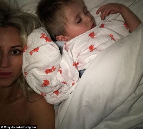Roxy Jacenkos Appears Topless In Bed Time Instagram Selfie With Son Hunter Curtis Daily Mail