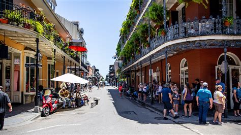 Pictures Of French Quarter In New Orleans Picturemeta