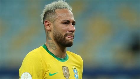 teary eyed neymar embraces messi after copa america final defeat sporting news canada