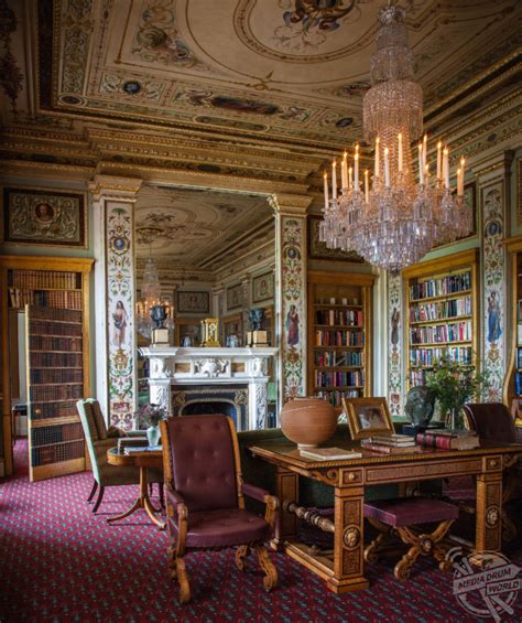 These Grand And Illustrious Homes Showcase The Best English Interior