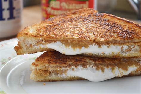 The Grilled Fluffernutter Sandwich Fun With Fluffernutters New England Today