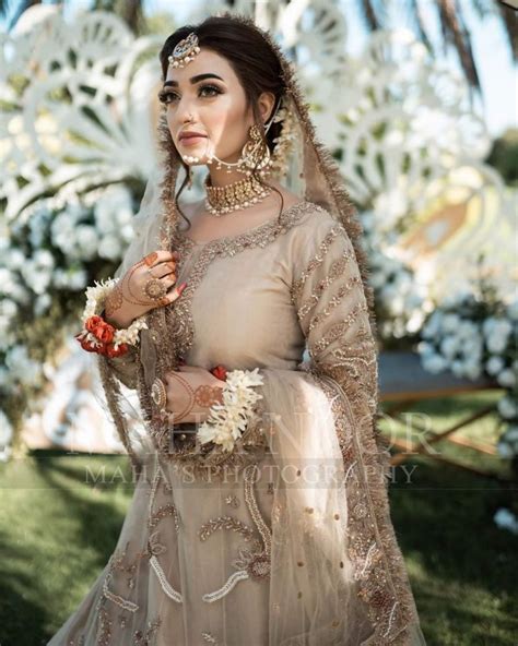 beautiful bridal photoshoot  actress nawal saeed