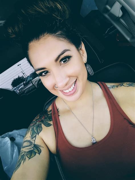Latina Selfie Rfaces
