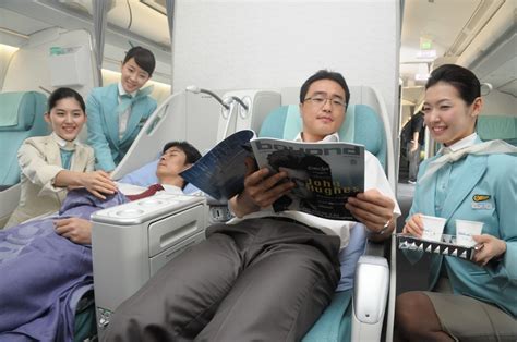 Do you want to learn 한국어(korean)? Korean Air's First Class Experience - Character Media