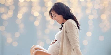 Übelkeit in der schwangerschaft ist nicht selten. Ab wann erste anzeichen fur schwangerschaft ...