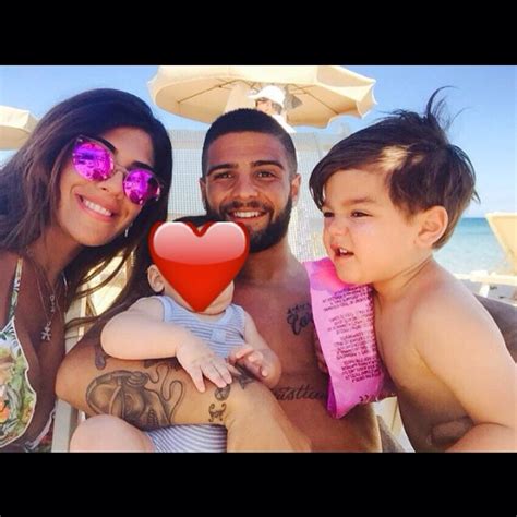 Explore lorenzo insigne's (@lorenzo_insigne) posts on pholder | see more posts from u/lorenzo_insigne about soccer, footballmanagergames and sscnapoli. Chi è Genoveffa Jenny Darone? Bella, riservata e ...
