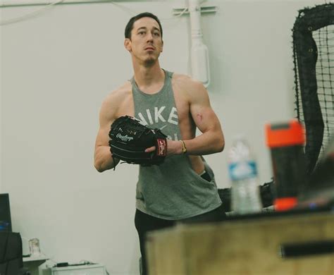 Mlb Star Tim Lincecum Resurfaces And Hes Ripped Update