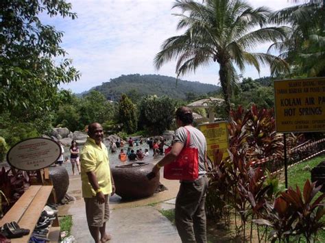 Sungkai d'anje homestay berada berdekatan dengan trap atau lebih dikenali taman rekreasi air panas felda sg. Hot Springs Sungai Klah (Sungkai), Perak