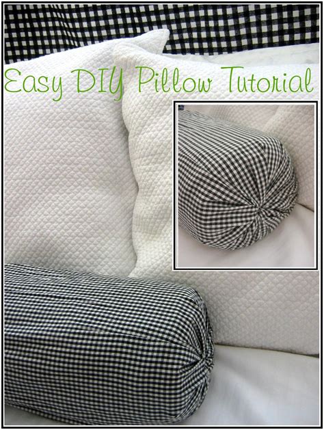 An Easy Diy Pillow To Sew With The Instructions For Making It Look Like