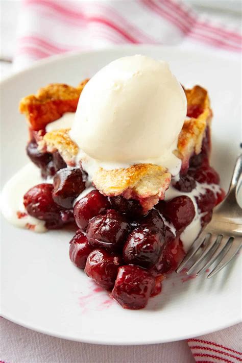 Easy Homemade Cherry Pie Foodtasia