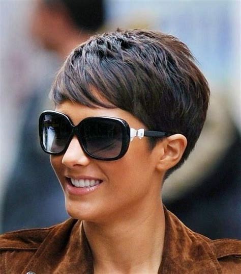 Long haircuts for women can suit just about any face shape. 30 Simple Long Pixie Haircuts For Round Faces 2018 ...