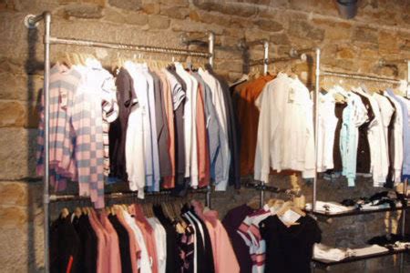 Check spelling or type a new query. Custom Clothing Racks | Simplified Building