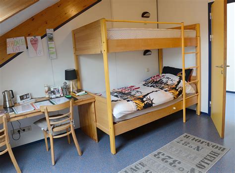 Dazu unten leistungswünsche für ihre stationäre zusatzvesicherung auswählen, beitrag berechnen und auf dem reiter detailinformationen über die. ZIMMER-BILD-2-BETT