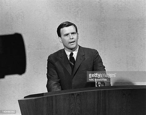 Tom Brokaw Nbc Photos And Premium High Res Pictures Getty Images