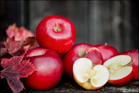 Steve jobs before they became billionaires and founders of the coolest company in the world, they were teenage outcasts. 7 Reasons to Eat More Apples - The Health Benefits of ...