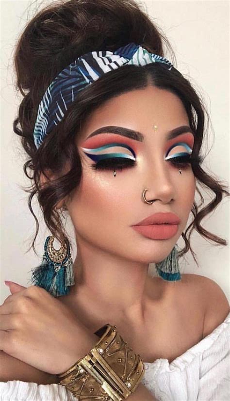 35 Fun Colorful Eyeshadow Ideas For Makeup Lovers Page 25 Of 35