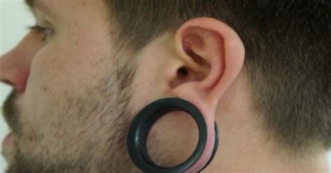 Cosmetic Surgery To Fix Ear Tribal Piercings On The Rise Cbs News
