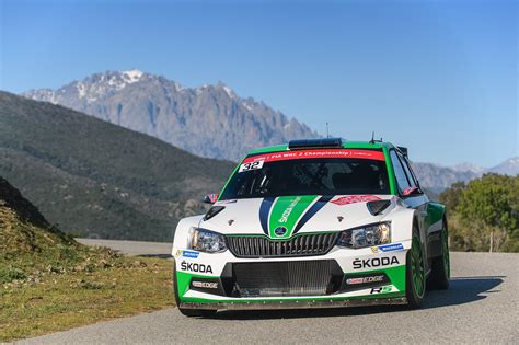 Den r5 soll es renault: Skoda Fabia R5 rally car ride review | CAR Magazine