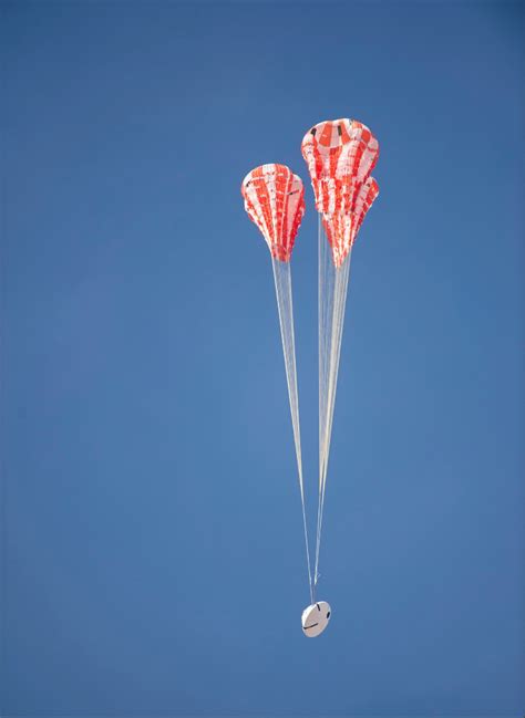 In Photos Nasas Orion Space Capsule Parachute Test Of 2017 Space