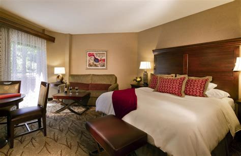 Resort amenities include the full service spa of rockies, athletic club, sports shop and the grill casual dining. Glenwood Hot Springs Resort (Glenwood Springs, CO ...