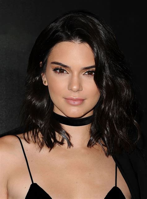 You Ll Be Shocked At The Price Of Kendall Jenner S Favorite Shampoo Refinery