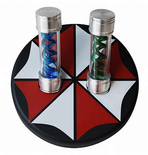 Discover more posts about tvirus. Resident Evil: T-Virus And Antivirus Vials | Figurky a ...