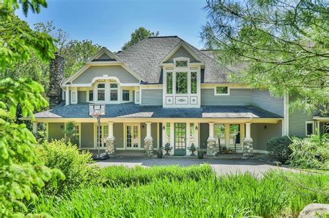 Brokered by compass new jersey, llc. 424 West Saddle River Road Upper Saddle River, New Jersey ...