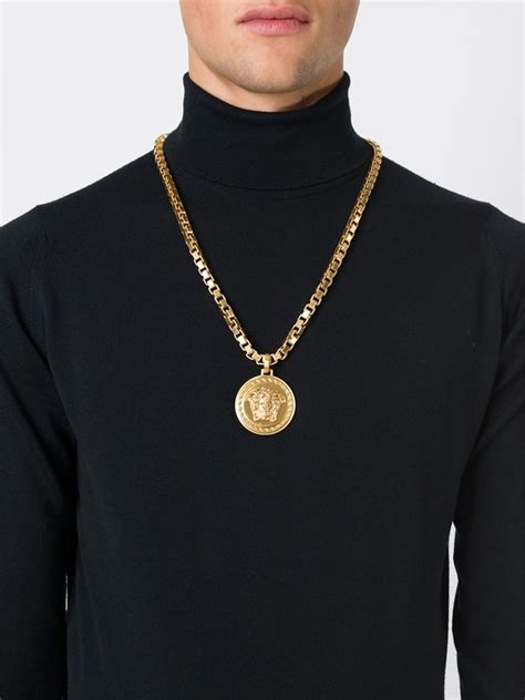 979 фраз в 40 тематиках. Corrente Versace - R$ 1.800,00 em Mercado Livre