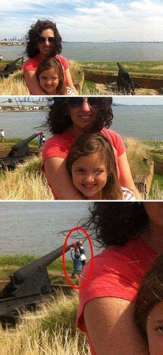 The Worst Selfie Fails By People Who Forgot To Check The Background