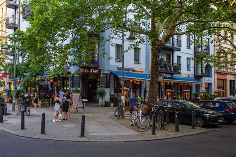 Die wohnung ist komplett ausgestattet und sehr schön eingerichtet. Berlin Prenzlauer Berg Theater - BERLINGERMAN