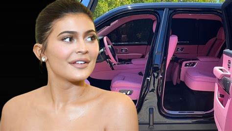 Bella hadid was born in los angeles, california in october 1996. Kylie Jenner özel tasarım otomobiline kavuştu - Magazin Haberleri | NTV