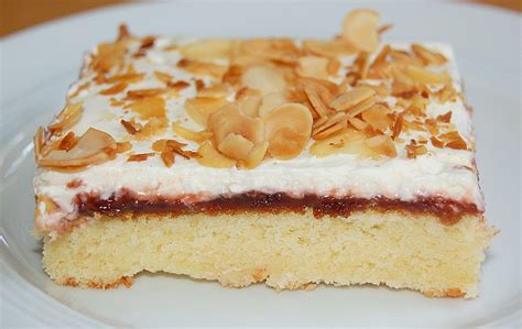 Maybe you would like to learn more about one of these? Fantakuchen mit Pflaumenmus - Schmand von drahtseil | Chefkoch