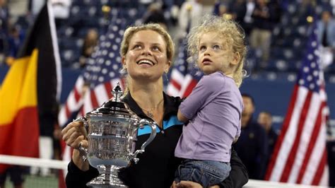 Download Kim Clijsters Sports Trophy Wallpaper