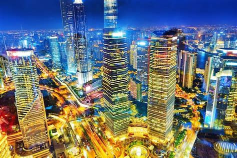 Edifício Da Cidade De Arranha Céus De Visão Noturna De Pudong Shanghai