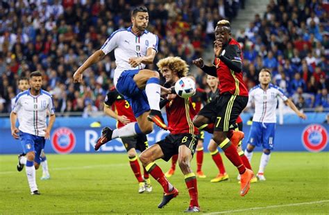 Siam pronti alla morte, l'italia chiamò! Fußball-EM 2016: Italien - Belgien: Italiens Oldies ...