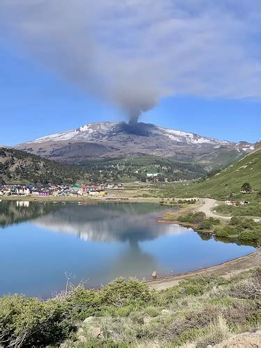 Neuquén incorporará nuevas redes de monitoreo volcánico. Volcán copahue - Neuquén - Argentina | foto que saque con ...